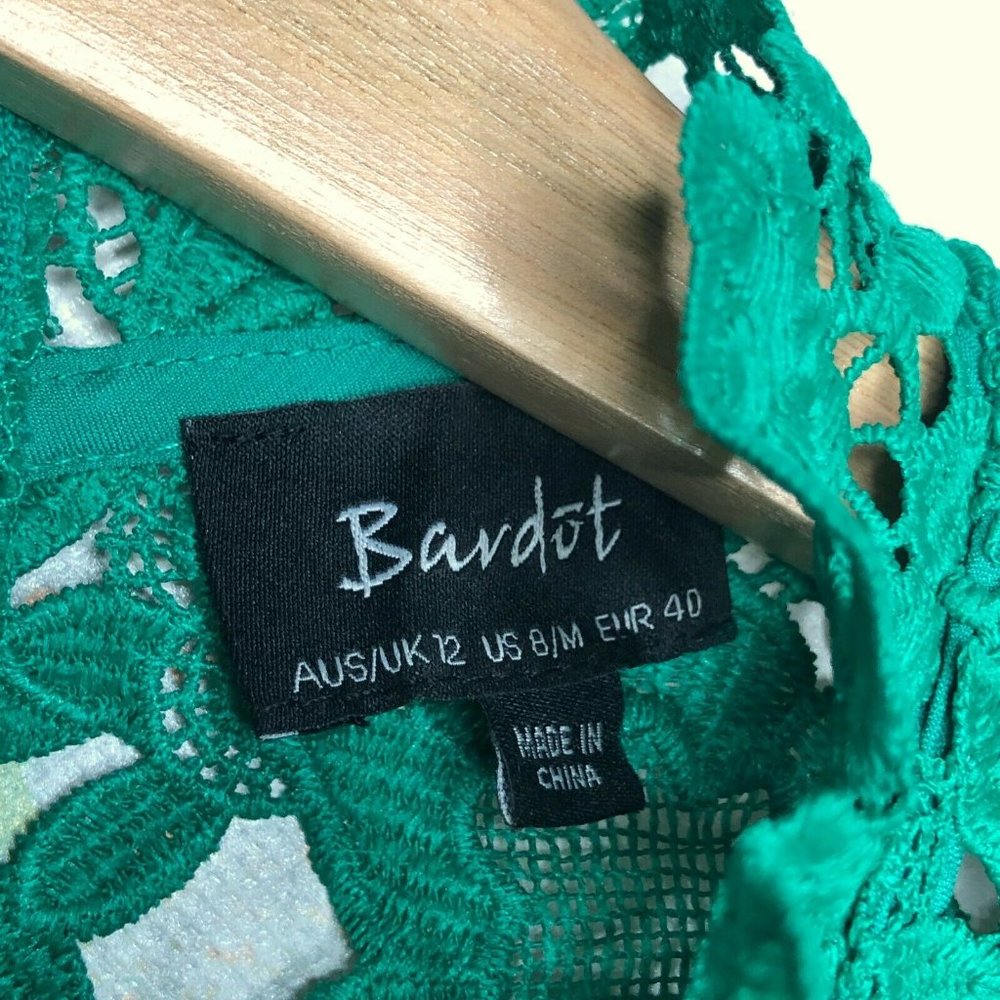 Bardot Size 8 Dress Lace Sheath High Neckline - Picture 3 of 11